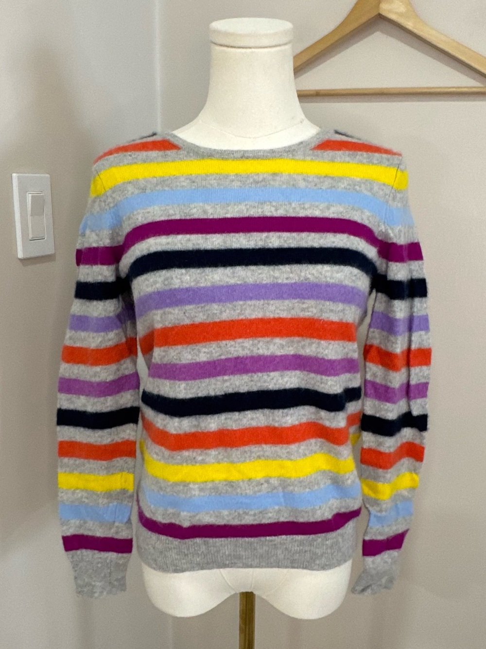 Charter Club Luxury 100% Cashmere Striped Sweater sz M - Picture 2 of 6